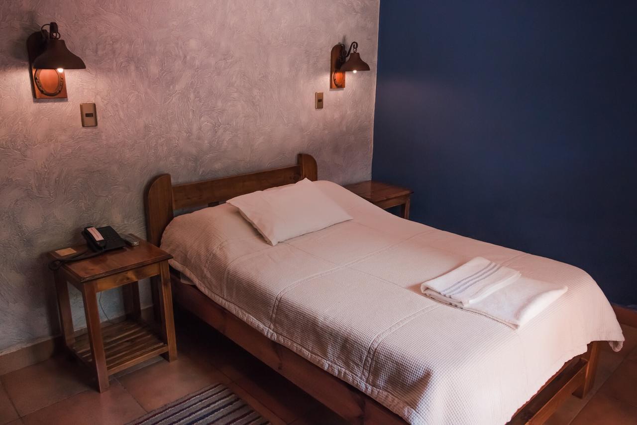La Escondida Hostal Сукре Екстериор снимка