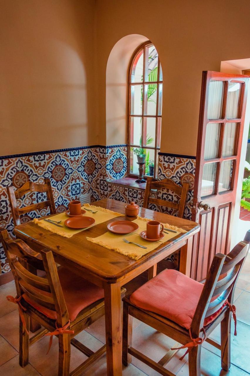 La Escondida Hostal Сукре Екстериор снимка